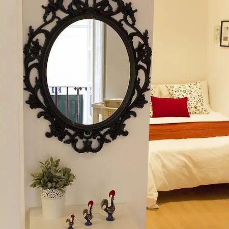Apartment Terreirinho By The Castle Lisbon